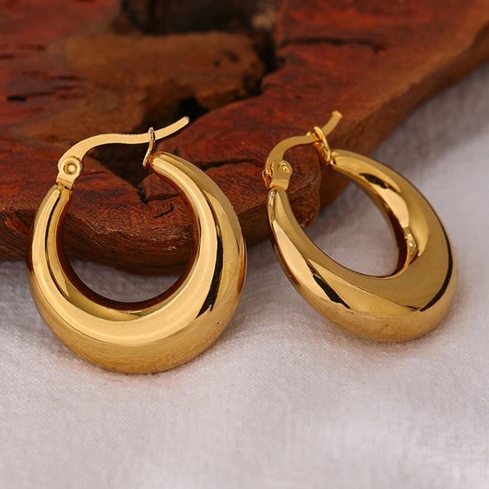 New 18K Gold Plated Round Hoop Earrings 9a - Picture 1 of 7
